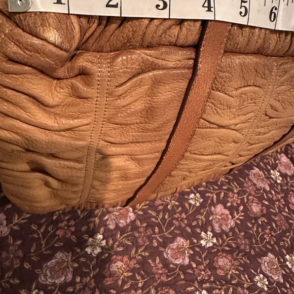 Gorgeous preowned PRADA buttery soft deerskin leather handbags/shoulder strap. - Picture 14 of 15